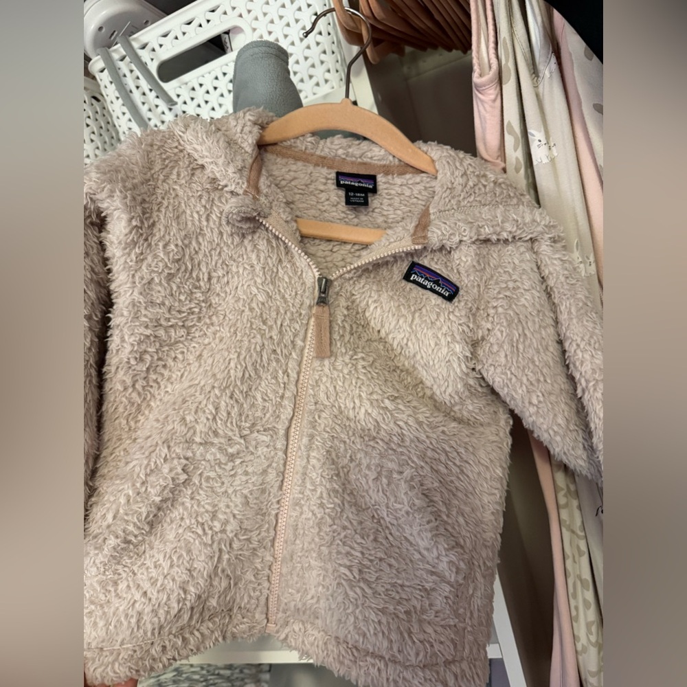 12-18 Patagonia Furry Friends Fleece Hoody